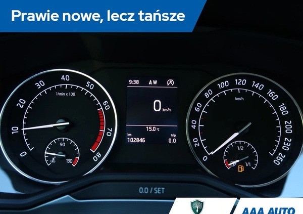 Skoda Superb cena 77000 przebieg: 102841, rok produkcji 2019 z Siedlce małe 326